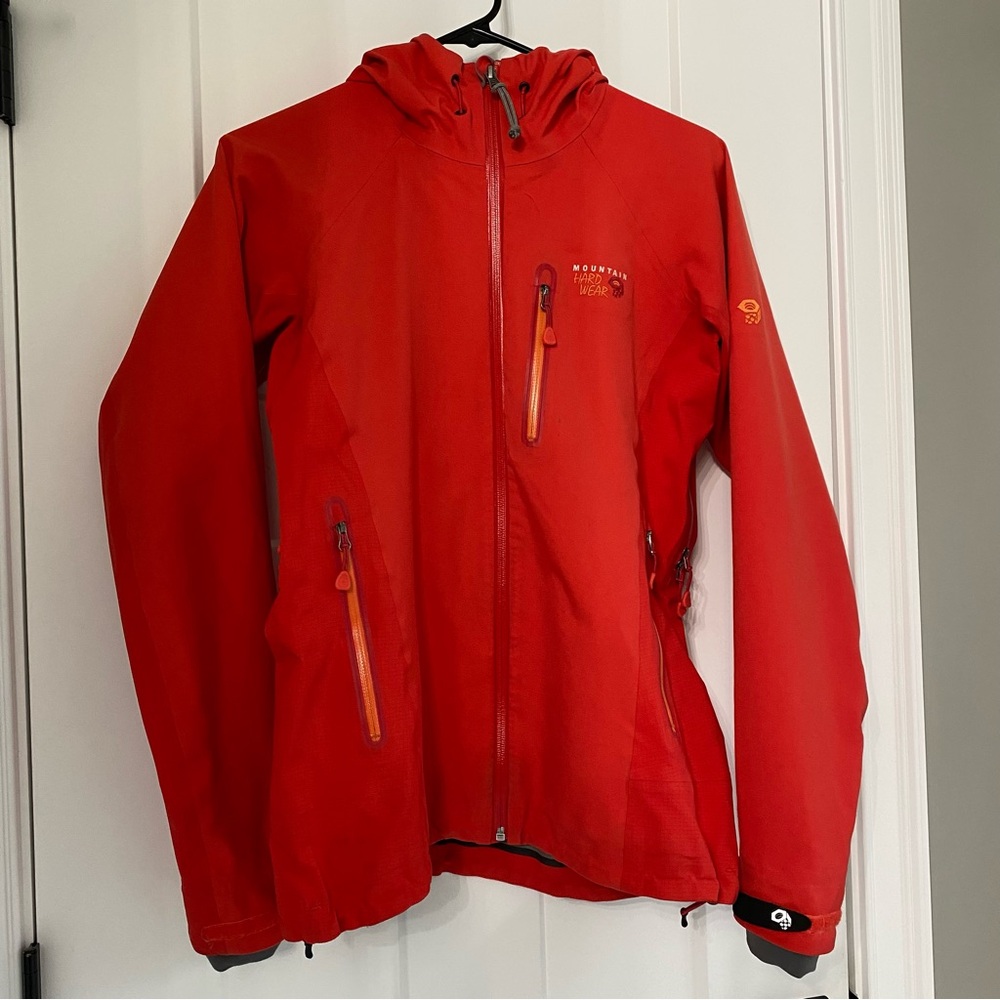 Women’s Mountain Hardwear Red Jacket Size Medium